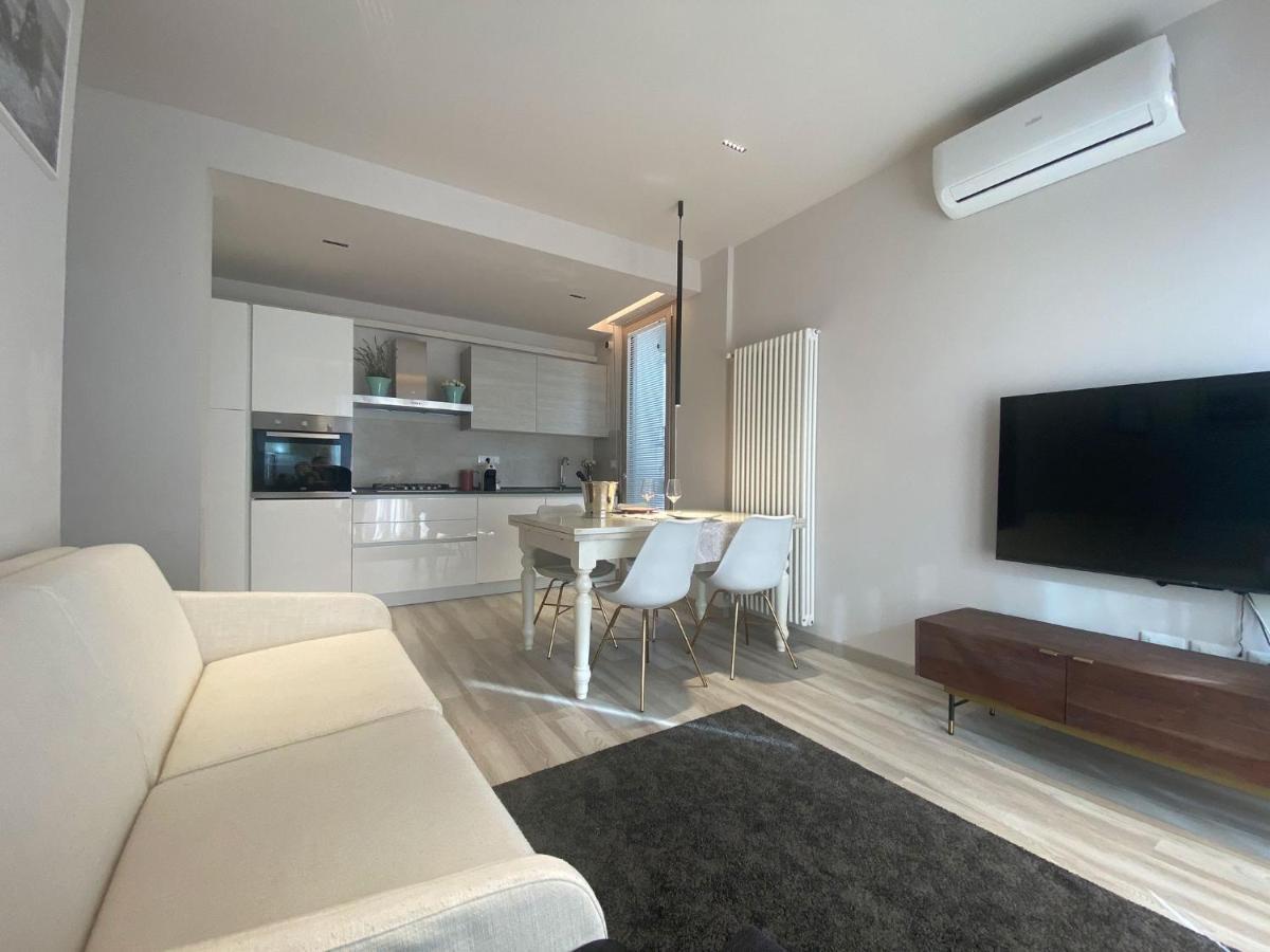 Marco Polo Flat Lägenhet Viareggio Exteriör bild